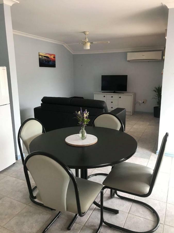 Guesthouse On Dolphin Safety Bay Экстерьер фото